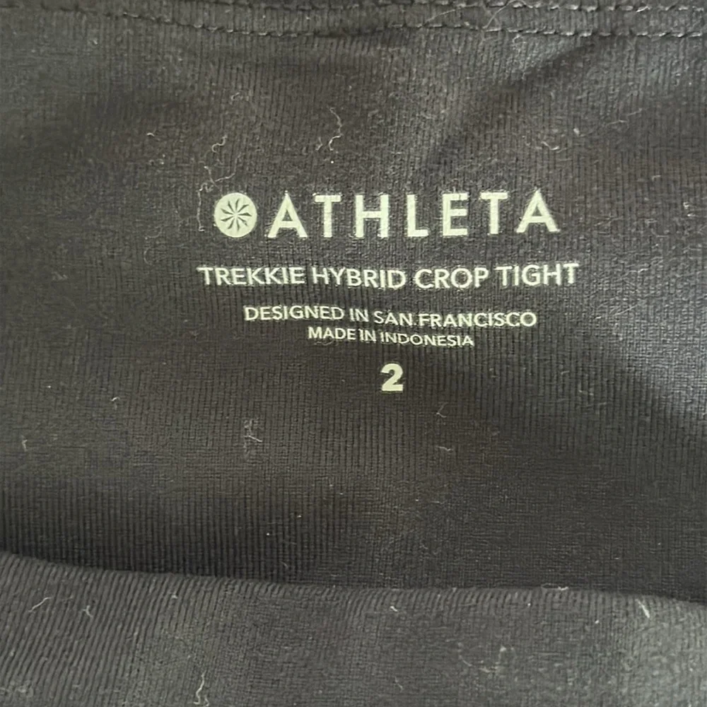 Athleta Trekkie Hybrid Crop Tight Size 2 - Picture 3 of 8